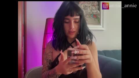 Snapshot of annie_snow_ chatting on September 24, 2025, 8:12 pm JEANNE no olvides seguirme dont forget follow me  uu online show from September 24, 2025, 8:12 pm