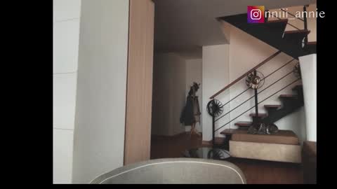 Snapshot of annie_snow_ chatting on October 15, 2025, 6:41 pm JEANNE no olvides seguirme dont forget follow me  uu online show from October 15, 2025, 6:41 pm