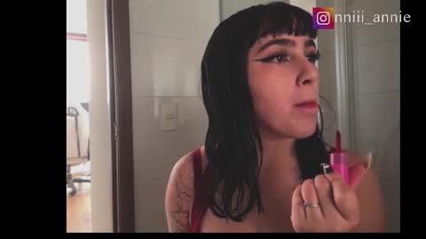 Snapshot of annie_snow_ chatting on October 16, 2025, 6:53 pm JEANNE no olvides seguirme dont forget follow me  uu online show from October 16, 2025, 6:53 pm
