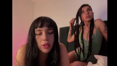Snapshot of annie_snow_ chatting on May 24, 2026, 1:32 am JEANNE no olvides seguirme dont forget follow me uu online show from May 24, 2026, 1:32 am