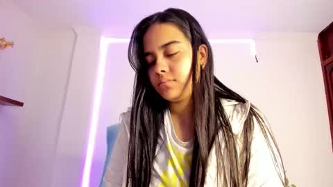 Snapshot of annie_sweet6 chatting on November 13, 2025, 1:21 pm Annie online show from November 13, 2025, 1:21 pm