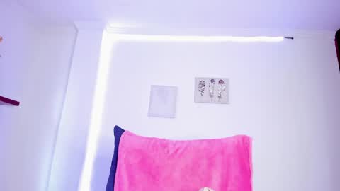 Snapshot of annie_sweet6 chatting on April 8, 2026, 2:17 pm Annie online show from April 8, 2026, 2:17 pm