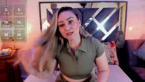 annie_vega17 online show from June 3, 2026, 12:08 pm