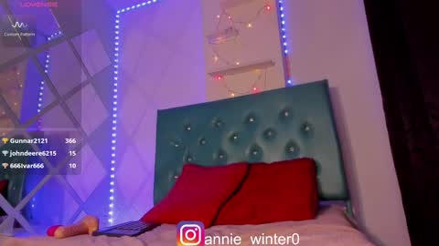 Annie online show from March 3, 2025, 11:14 pm