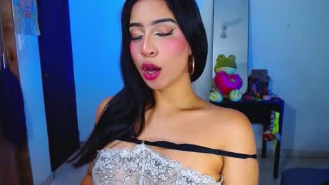 AnnieBlu3 online show from November 15, 2025, 11:10 pm