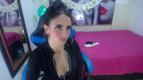 Anniee online show from February 5, 2025, 12:49 pm
