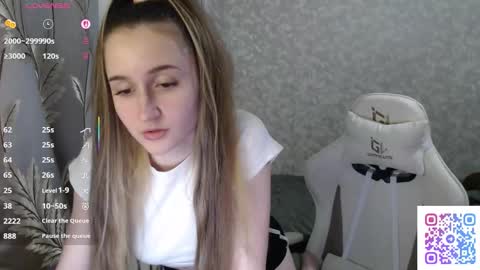 annieee_smith online show from January 18, 2026, 5:39 pm