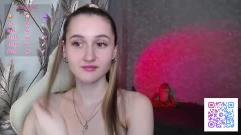 annieee_smith online show from March 17, 2026, 3:15 pm