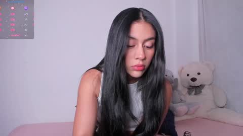 Annie  online show from January 14, 2025, 11:37 pm