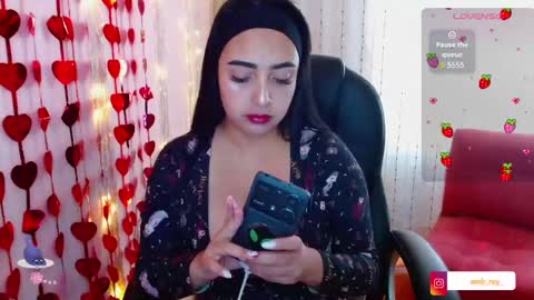   Annie  Independent model Hello all offline tokens are appreciated  thank you for your support.33 online show from March 3, 2025, 5:50 pm