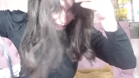 Snapshot of anniehsoul chatting on October 11, 2025, 4:16 pm Annie online show from October 11, 2025, 4:16 pm