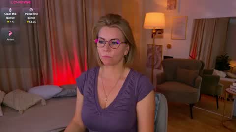 Annie online show from June 12, 2026, 8:46 am