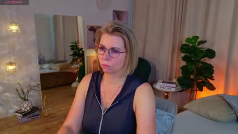 Annie online show from June 13, 2026, 8:34 am
