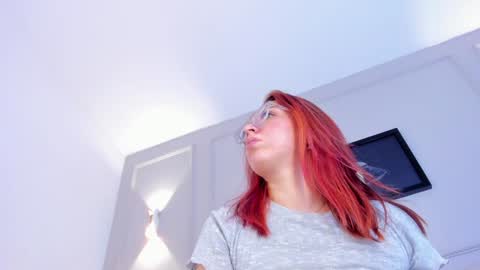 Annie online show from December 6, 2024, 5:22 pm