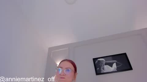Annie online show from February 23, 2025, 11:44 am