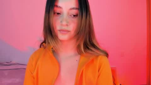 Annie online show from November 28, 2025, 1:41 am