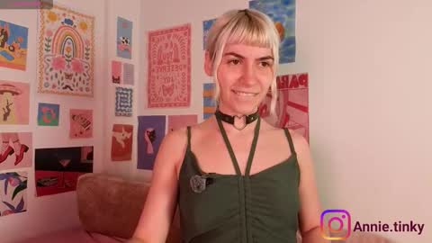 Snapshot of annietinky chatting on March 20, 2026, 3:11 am annietinky online show from March 20, 2026, 3:11 am