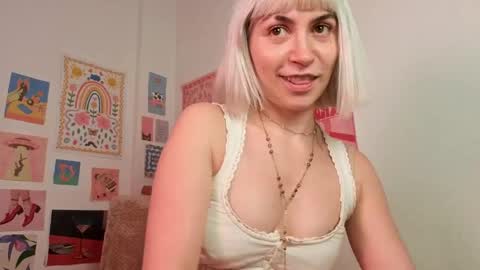 Snapshot of annietinky chatting on May 6, 2026, 1:25 am annietinky online show from May 6, 2026, 1:25 am