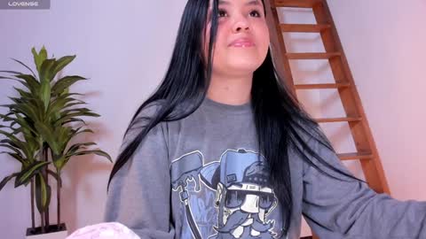 Annie  online show from January 30, 2025, 12:07 am