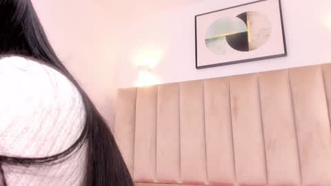 Snapshot of anniie_queen chatting on February 1, 2025, 2:58 am Annie Queen online show from February 1, 2025, 2:58 am