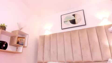 Snapshot of anniie_queen chatting on February 12, 2025, 3:29 am Annie Queen online show from February 12, 2025, 3:29 am