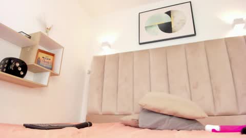 Snapshot of anniie_queen chatting on September 20, 2025, 3:18 am Annie Queen online show from September 20, 2025, 3:18 am