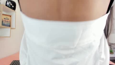 Snapshot of anniie_queen chatting on October 14, 2025, 3:18 am Annie Queen online show from October 14, 2025, 3:18 am