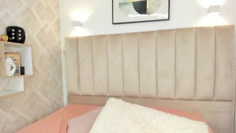 Snapshot of anniie_queen chatting on March 28, 2026, 3:50 am Annie Queen online show from March 28, 2026, 3:50 am