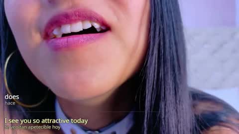 Snapshot of anniieleonhart chatting on October 8, 2025, 8:17 pm Anniieleonhart online show from October 8, 2025, 8:17 pm