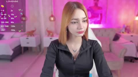 VIVIANNA online show from February 18, 2025, 3:21 am