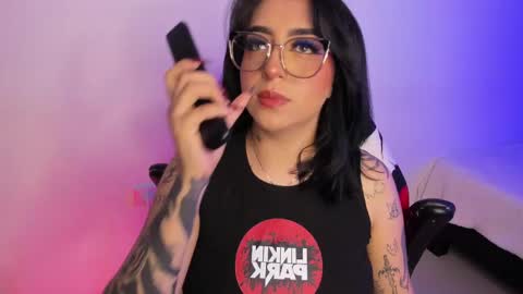 Snapshot of annikamerliahh_ chatting on September 19, 2025, 4:14 am Annika online show from September 19, 2025, 4:14 am