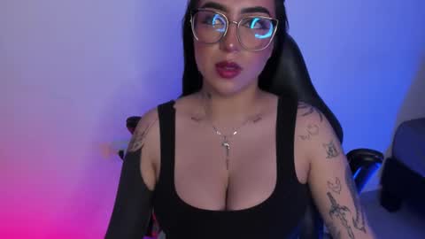 Snapshot of annikamerliahh_ chatting on October 17, 2025, 3:31 am Annika online show from October 17, 2025, 3:31 am