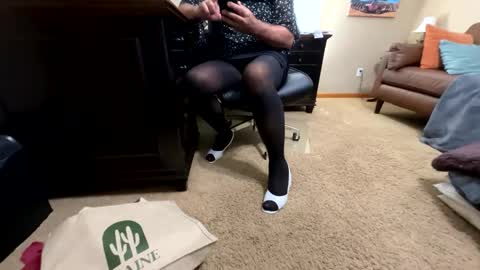 Anninpantyhose online show from June 4, 2026, 9:43 pm