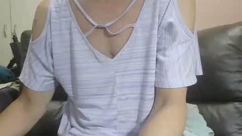 annitsx online show from April 27, 2026, 7:06 am