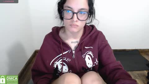 Gaby 3 online show from November 12, 2025, 1:28 am