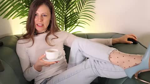 annittastar online show from March 5, 2026, 2:40 am