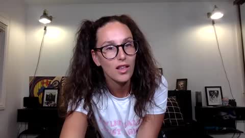Snapshot of annmarieferrara chatting on September 17, 2025, 2:24 am Ann online show from September 17, 2025, 2:24 am