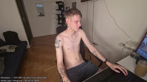 Snapshot of annonimsick chatting on October 31, 2025, 1:23 pm    online show from October 31, 2025, 1:23 pm