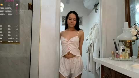 Snapshot of annrosy chatting on May 4, 2026, 6:15 pm Hello my name is Kate online show from May 4, 2026, 6:15 pm