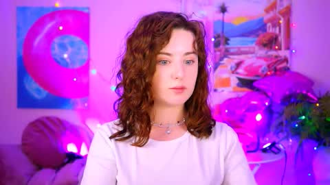 Ann Terry 3 online show from September 21, 2025, 12:18 pm