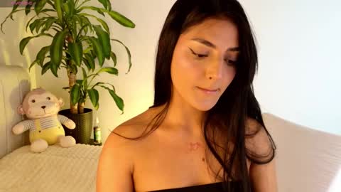 SOFIA INDEPENDENT MODEL online show from September 22, 2025, 2:24 am