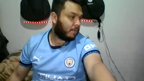 lion kennedy independent model moderator online show from November 19, 2025, 3:50 am