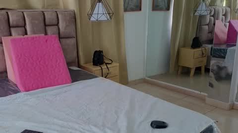 Snapshot of anny_bridge chatting on March 21, 2026, 10:02 pm Anny bridge online show from March 21, 2026, 10:02 pm