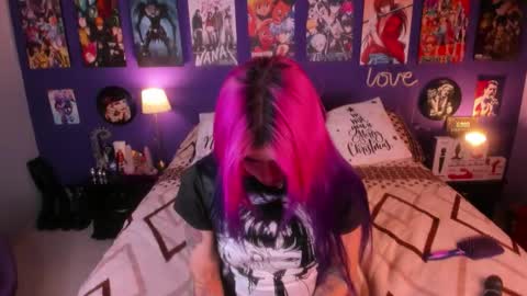      Paty     online show from December 3, 2025, 11:47 pm