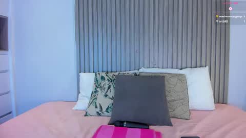 Anny online show from July 10, 2026, 10:23 pm