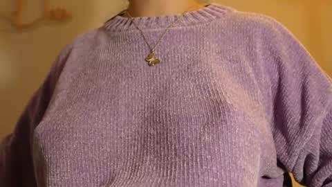 Snapshot of anny_dee chatting on October 5, 2025, 4:33 am Anny online show from October 5, 2025, 4:33 am