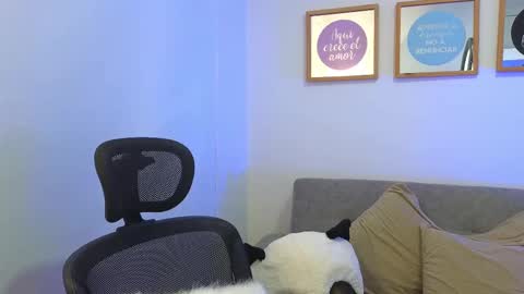 Snapshot of anny_louis chatting on October 3, 2025, 7:33 pm ANNY LOUIS online show from October 3, 2025, 7:33 pm