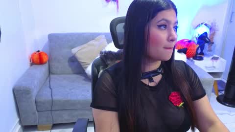 Snapshot of anny_louis chatting on October 22, 2025, 8:08 pm ANNY LOUIS online show from October 22, 2025, 8:08 pm