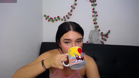 Anny online show from April 28, 2026, 4:34 pm