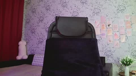 Snapshot of anny_shine chatting on December 24, 2024, 10:28 pm Annie online show from December 24, 2024, 10:28 pm